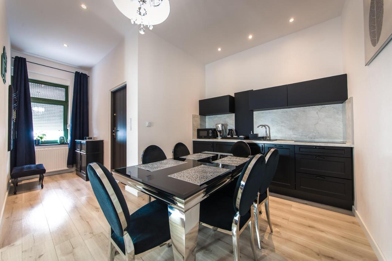 Moonlight Apartament Ζιελόνα Γκόρα Εξωτερικό φωτογραφία